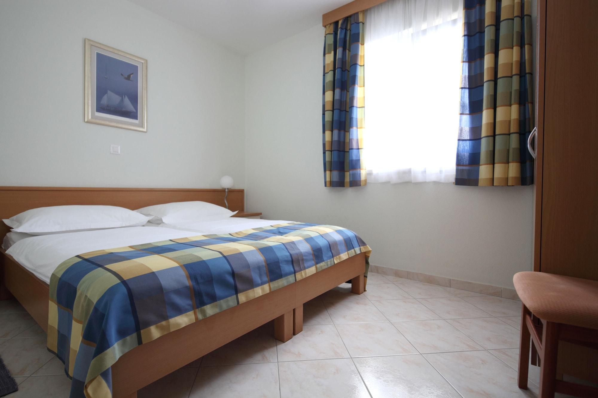 Apartments Ivana Baška Voda Extérieur photo