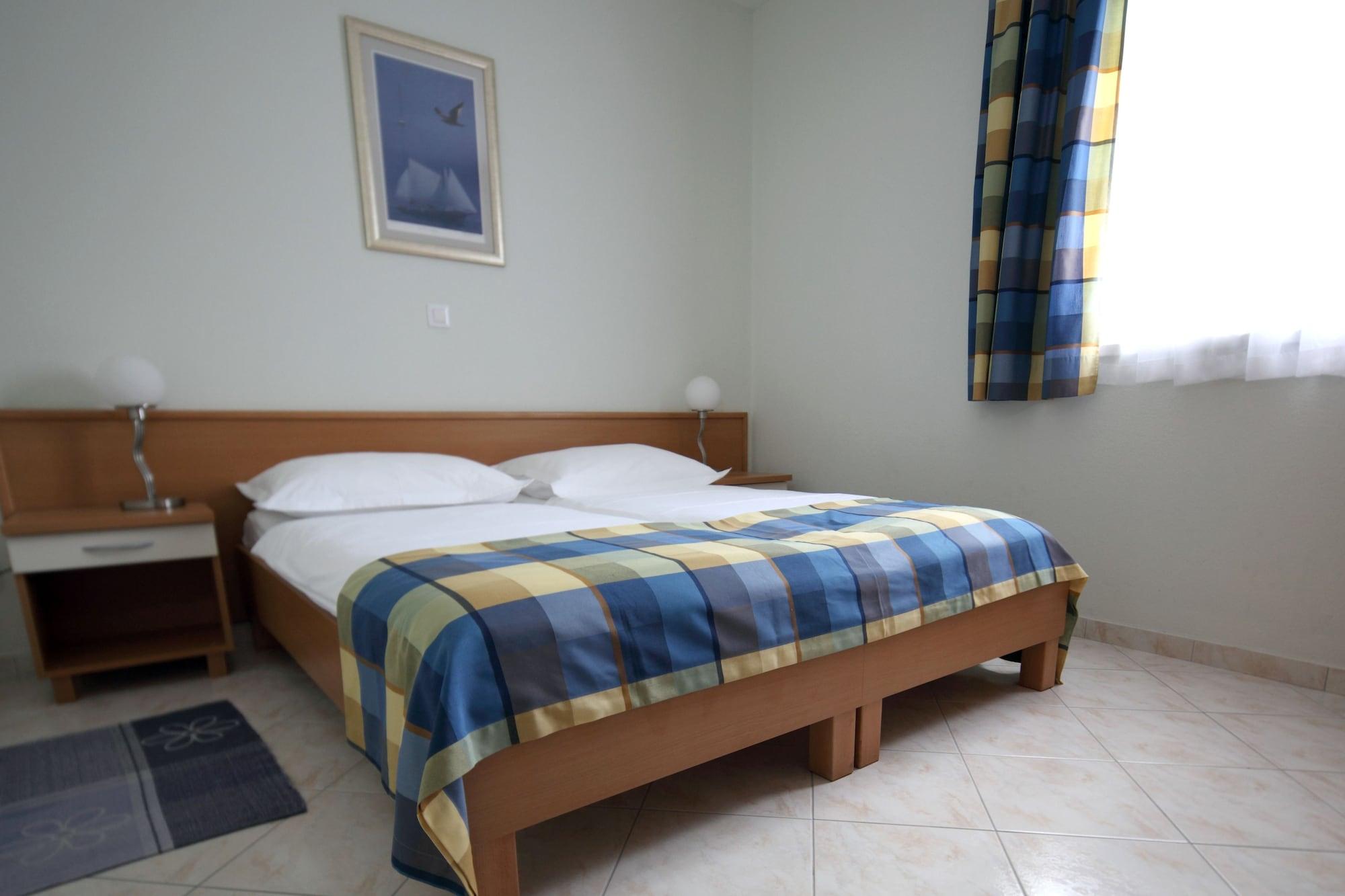 Apartments Ivana Baška Voda Extérieur photo