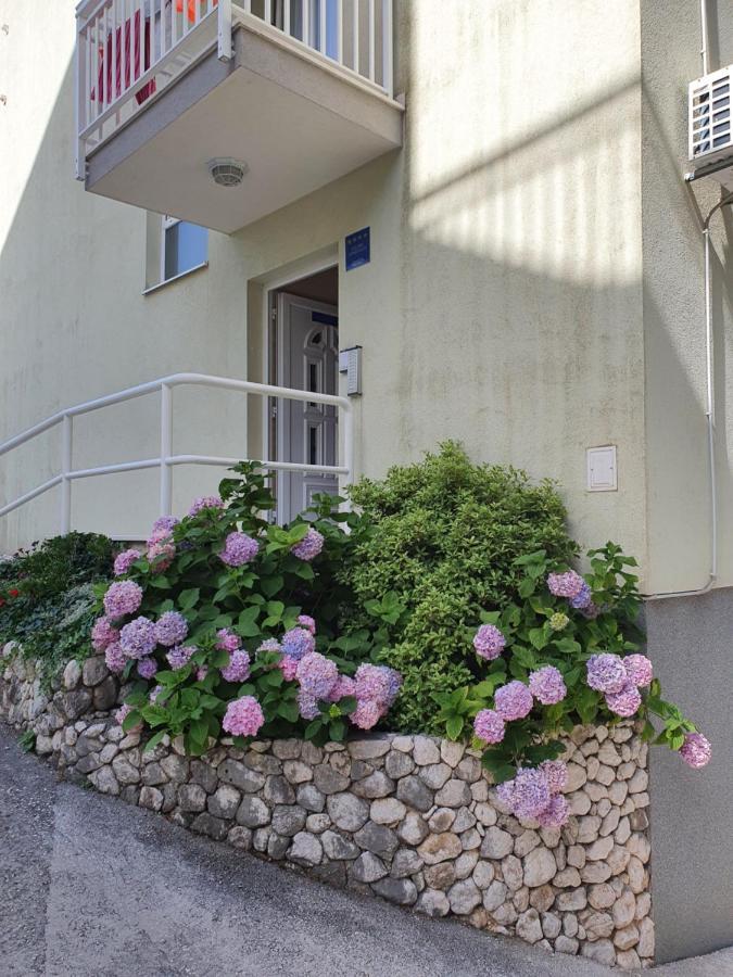 Apartments Ivana Baška Voda Extérieur photo