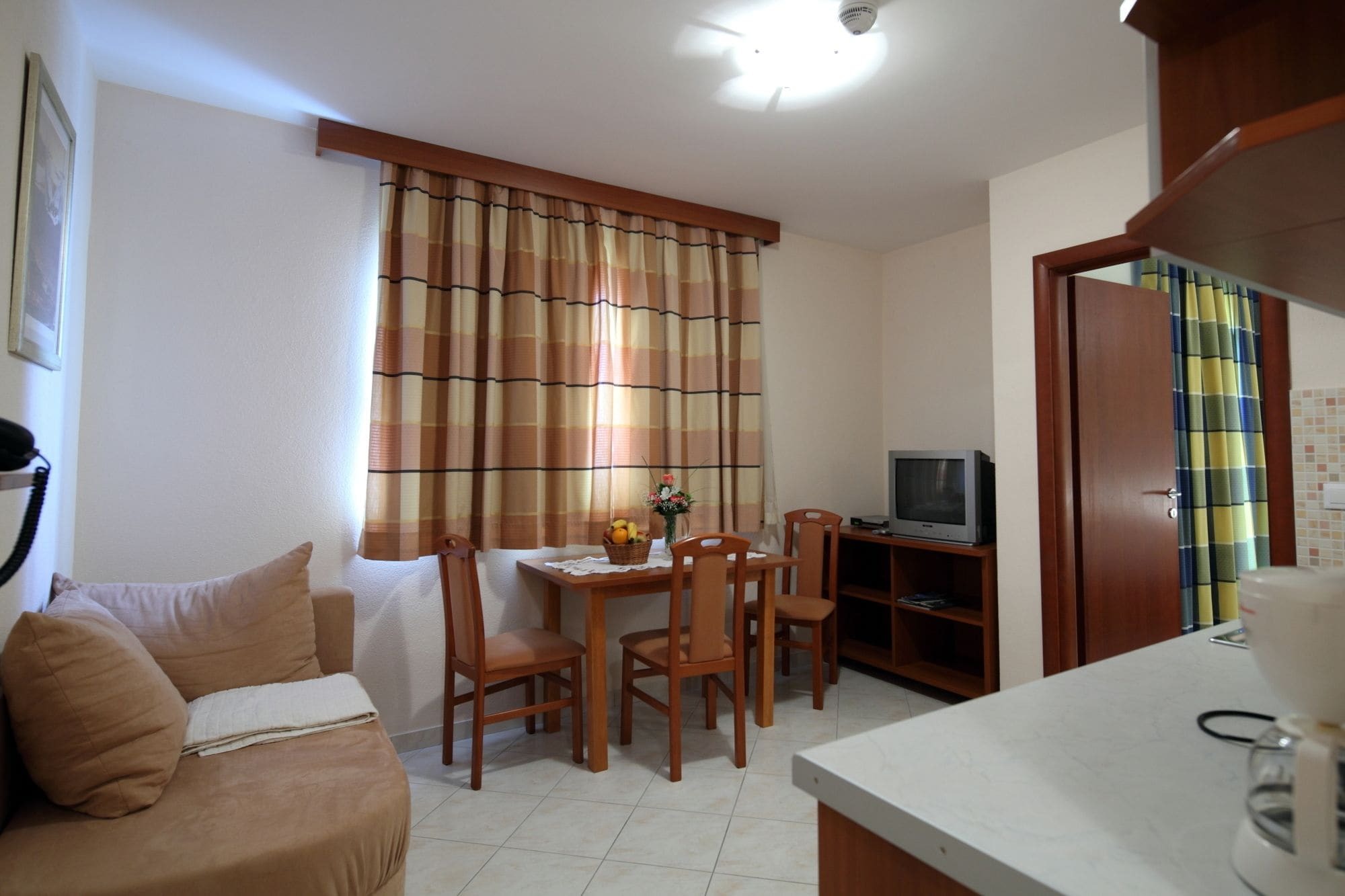 Apartments Ivana Baška Voda Extérieur photo